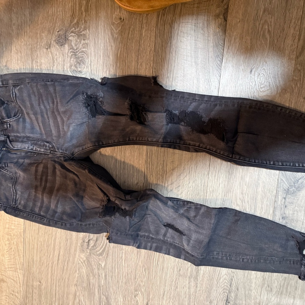 American Eagle Outfitters Women’s  Black Distressed Skinny Jeans